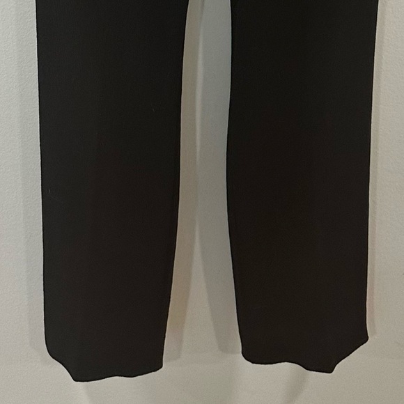 St John Sport Black Velvet Velour Track Pants
Pockets Womens Large - Picture 6 of 7